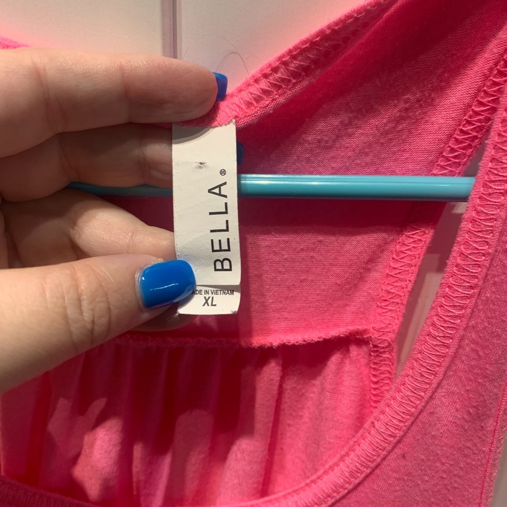 Pink tank top